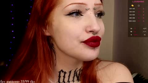 Snapshot of violetvio1ator chatting on December 2024 06:52:01 AM Dommy mommy online show from December 2024 06:52:01 AM