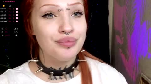 Snapshot of violetvio1ator chatting on January 2025 11:12:01 PM Dommy mommy online show from January 2025 11:12:01 PM