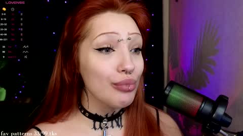 Snapshot of violetvio1ator chatting on January 2025 08:16:02 AM Dommy mommy online show from January 2025 08:16:02 AM