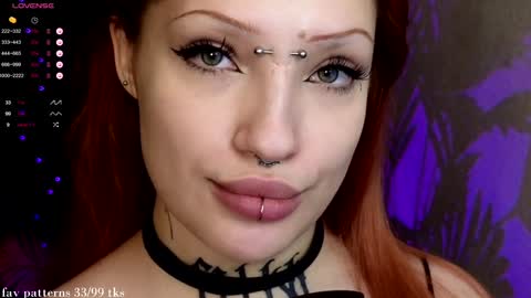 Snapshot of violetvio1ator chatting on January 2025 06:01:02 AM Dommy mommy online show from January 2025 06:01:02 AM