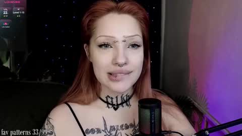 Snapshot of violetvio1ator chatting on February 2025 07:24:02 AM Dommy mommy online show from February 2025 07:24:02 AM