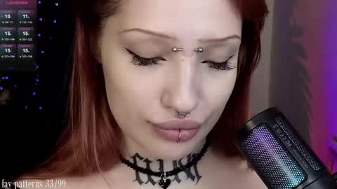 Snapshot of violetvio1ator chatting on February 2025 05:23:01 AM Dommy mommy online show from February 2025 05:23:01 AM