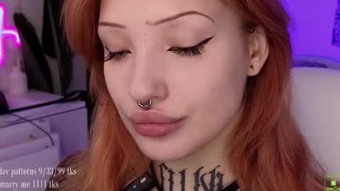 Snapshot of violetvio1ator chatting on October 2025 04:44:02 AM Dommy mommy online show from October 2025 04:44:02 AM