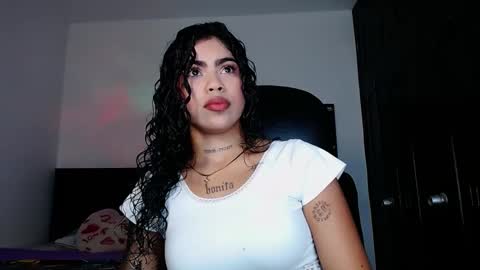 Snapshot of violetwitch05 chatting on September 2025 08:30:02 PM Violet online show from September 2025 08:30:02 PM
