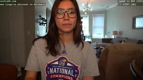 Snapshot of violishh chatting on February 2025 07:19:02 PM follow me on twitter violishh and ig violishh online show from February 2025 07:19:02 PM