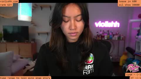 Snapshot of violishh chatting on November 2025 08:41:02 PM follow me on twitter violishh and ig violishh online show from November 2025 08:41:02 PM