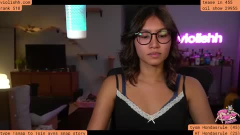 Snapshot of violishh chatting on November 2025 01:20:02 AM follow me on twitter violishh and ig violishh online show from November 2025 01:20:02 AM