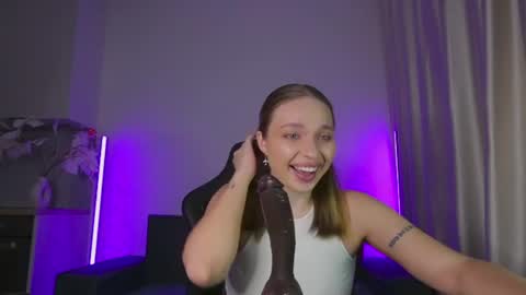 Snapshot of viollasinzz chatting on July 2026 09:56:02 AM Violla online show from July 2026 09:56:02 AM