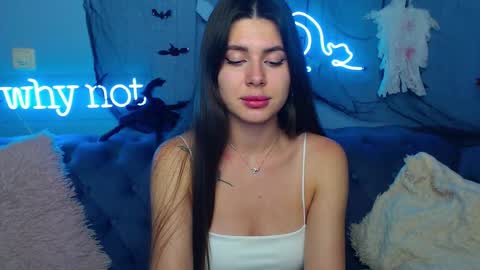 viollinalv online show from November 2025 05:48:02 PM