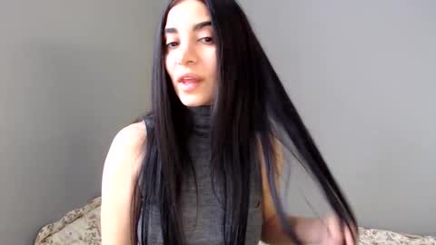 viorett online show from November 2025 05:51:02 AM