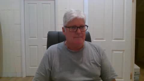 viper654321 online show from April 2026 08:06:01 AM