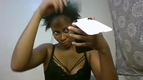 Snapshot of vipvelvetlovers chatting on February 2026 03:19:01 PM velvets online show from February 2026 03:19:01 PM