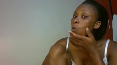 Snapshot of vipvelvetlovers chatting on March 2026 06:34:01 PM velvets online show from March 2026 06:34:01 PM