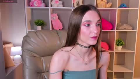 Snapshot of virdjinia_green chatting on September 2025 08:38:01 AM Virdjinia online show from September 2025 08:38:01 AM