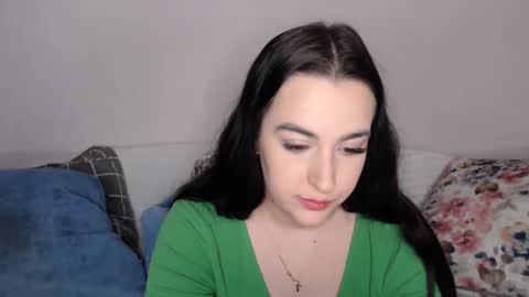 Snapshot of vitalina_freedom chatting on December 2024 04:17:01 PM Vitalina online show from December 2024 04:17:01 PM