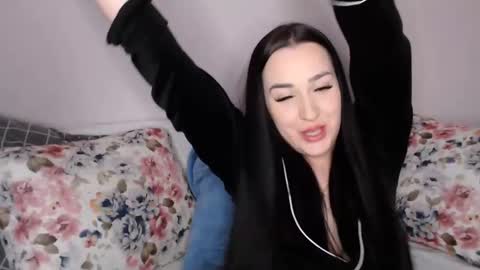Snapshot of vitalina_freedom chatting on December 2024 12:33:02 PM Vitalina online show from December 2024 12:33:02 PM