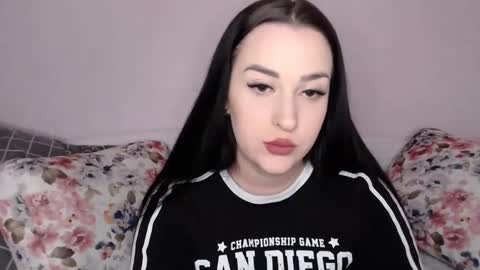 Snapshot of vitalina_freedom chatting on December 2024 11:54:02 AM Vitalina online show from December 2024 11:54:02 AM