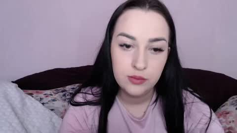 Snapshot of vitalina_freedom chatting on January 2025 09:04:02 AM Vitalina online show from January 2025 09:04:02 AM