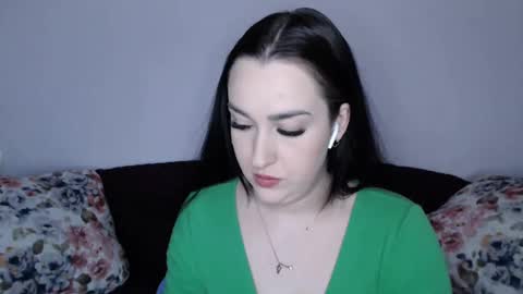 Snapshot of vitalina_freedom chatting on January 2025 11:37:02 AM Vitalina online show from January 2025 11:37:02 AM