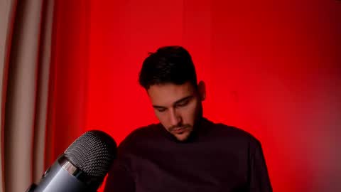 Vito Ferrer online show from December 2024 08:18:01 PM