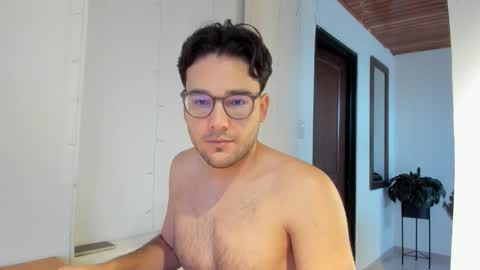 Vito Ferrer online show from December 2025 11:26:02 AM