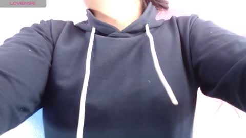 Snapshot of vitoria23_ chatting on November 2025 02:56:01 PM victoria 3 online show from November 2025 02:56:01 PM