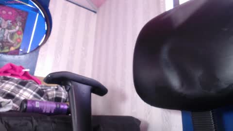 Snapshot of vitoria23_ chatting on April 2026 08:57:02 PM victoria 3 online show from April 2026 08:57:02 PM
