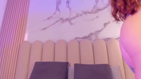 Vttoria online show from December 2025 02:02:02 PM