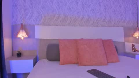 Vttoria online show from March 2026 04:19:01 PM