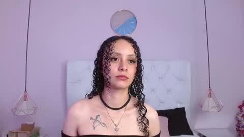 Vivi online show from October 2025 03:26:02 AM