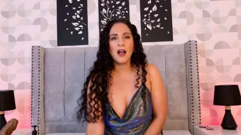 VIVIANA DOMINGUEZ online show from April 2026 06:53:02 PM