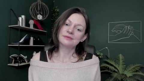 Vivian online show from February 2026 07:36:01 AM