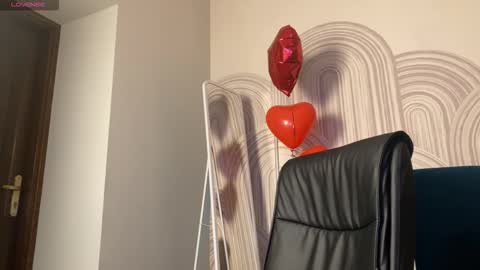 Vivian Evans online show from March 2026 12:28:01 AM