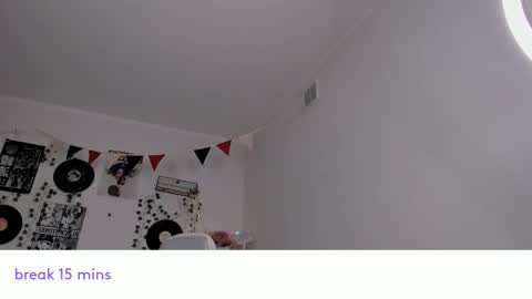 vivian_qwerty online show from February 2025 07:45:02 AM