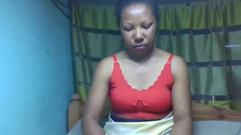 viviane0812 online show from October 2025 01:00:01 PM