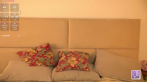 Snapshot of vivid_girls chatting on November 2025 08:58:02 AM Nelly and Mari online show from November 2025 08:58:02 AM