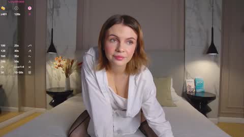 Sophia online show from March 2026 08:02:01 PM