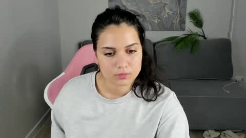 vivien_ross online show from May 2026 04:13:02 PM