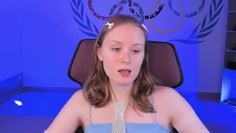 Vivien online show from December 2024 05:26:02 PM