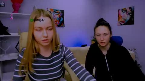 Snapshot of vivienne_sweet chatting on February 2025 01:19:02 PM Vivi online show from February 2025 01:19:02 PM