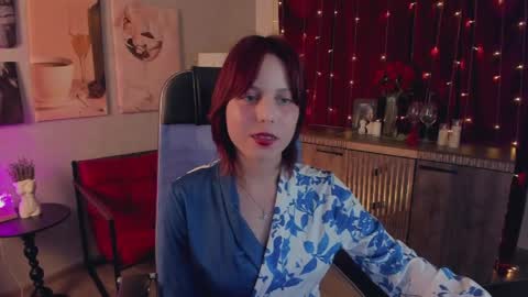 Vivienne  online show from May 2026 02:45:01 PM