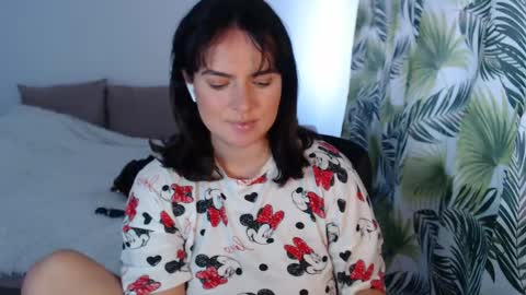 ViviRoses online show from April 2026 09:46:01 AM