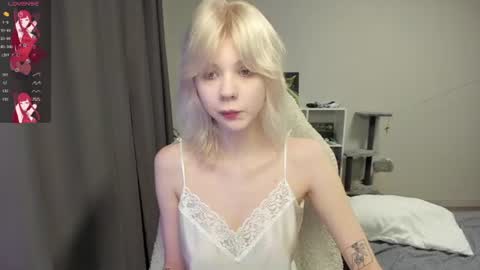Snapshot of vivy_ chatting on August 2026 08:12:02 PM chatur babes online show from August 2026 08:12:02 PM