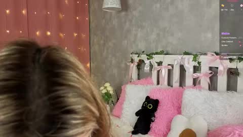 vivyboo111 online show from February 2026 08:34:01 PM