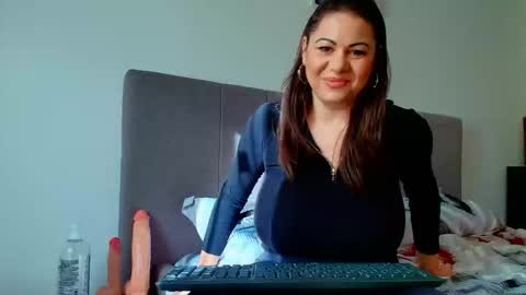 Snapshot of vixenvibesx chatting on October 2025 07:31:02 AM vixenvibesx online show from October 2025 07:31:02 AM