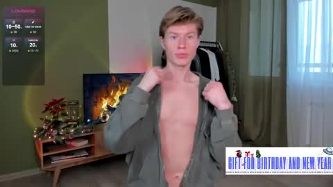 Snapshot of vlad_ggvldd chatting on December 2024 10:06:02 AM Vlad Dinovich online show from December 2024 10:06:02 AM