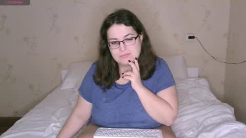 Snapshot of vladacandy chatting on December 2024 07:46:02 PM VladaCandy online show from December 2024 07:46:02 PM