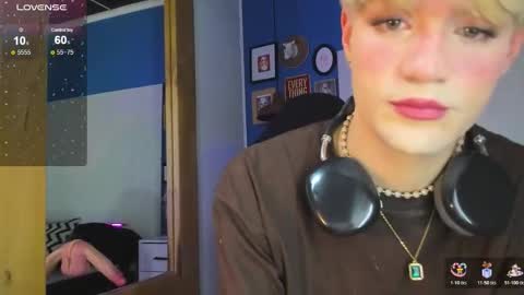 Vlad  online show from November 2025 02:27:02 PM