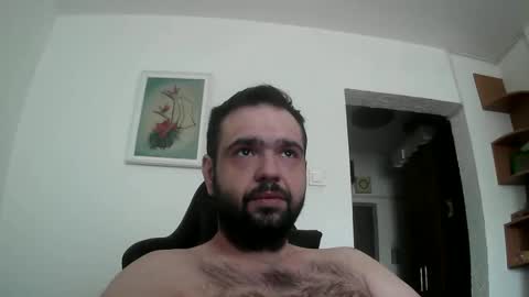 vladmm3 online show from May 2026 07:35:01 AM
