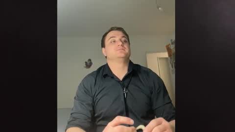 Snapshot of vlamen007 chatting on February 2026 06:44:01 PM vlamen007 online show from February 2026 06:44:01 PM